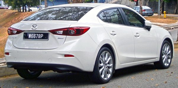 Đánh giá xe Mazda 3 Sedan 2.0 chi tiết kèm bảng giá lăn bánh