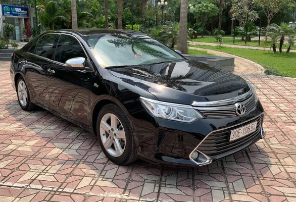 Nên mua Mazda 3 hay Camry cũ?