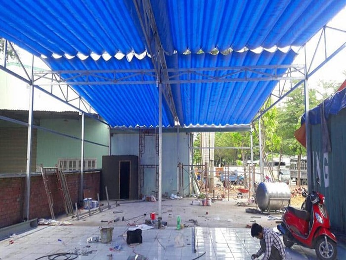 Bật mí kinh nghiệm lắp mái che nắng cho công ty tại TP Hồ Chí Minh