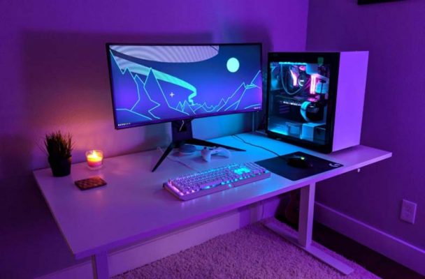 Để học tập và làm việc thì nên mua laptop hay PC?