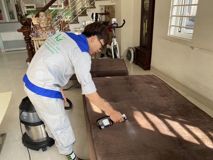 Công ty vệ sinh 247 - Đơn vị top dịch vụ giặt ghế sofa số 1 thị trường