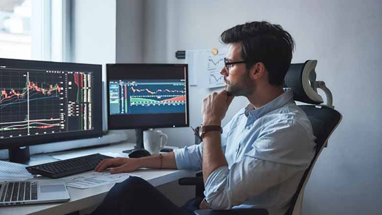 Sàn Giao dịch Quyền Chọn Nhị Phân Hiện Đại Với Dữ Liệu Nến Từ Binance 
