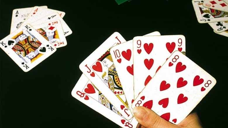 Thuật ngữ bài phỏm từ A-Z: Bí quyết hiểu luật chơi nhanh cho tân thủ 